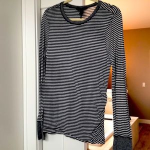 Long Shirt • Banana Republic 🍌